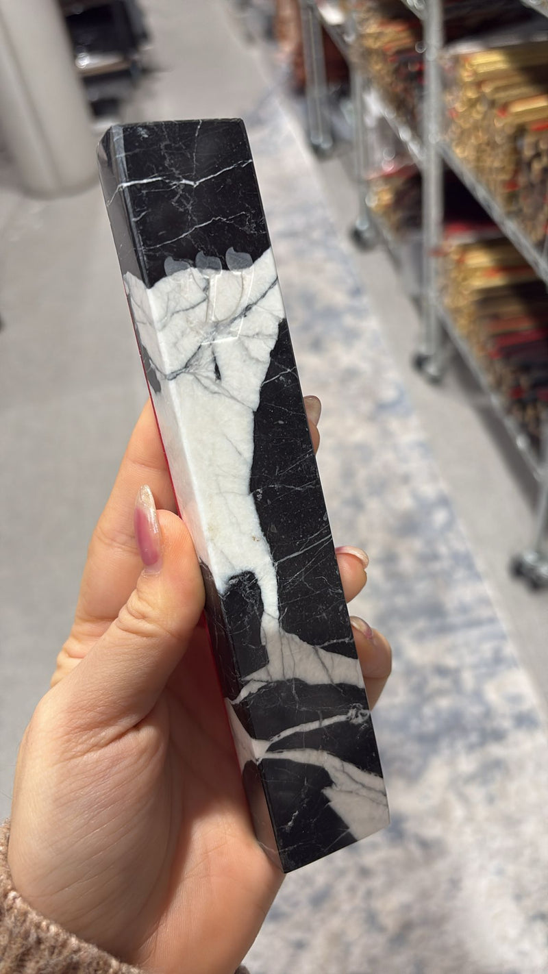 Black white Quarts Shin Engraved Mezuzah